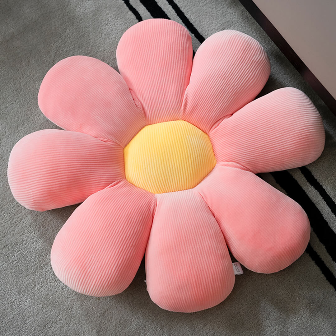 Daisy Flower Throw Pillow
