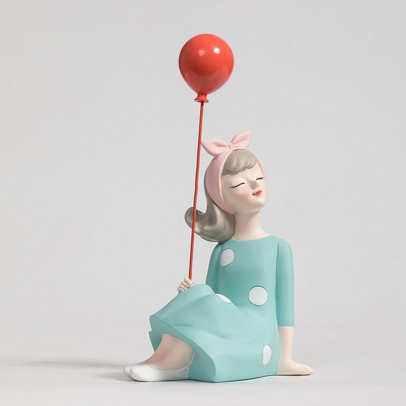 Ragazza Di Stile Retrò Con Palloncini