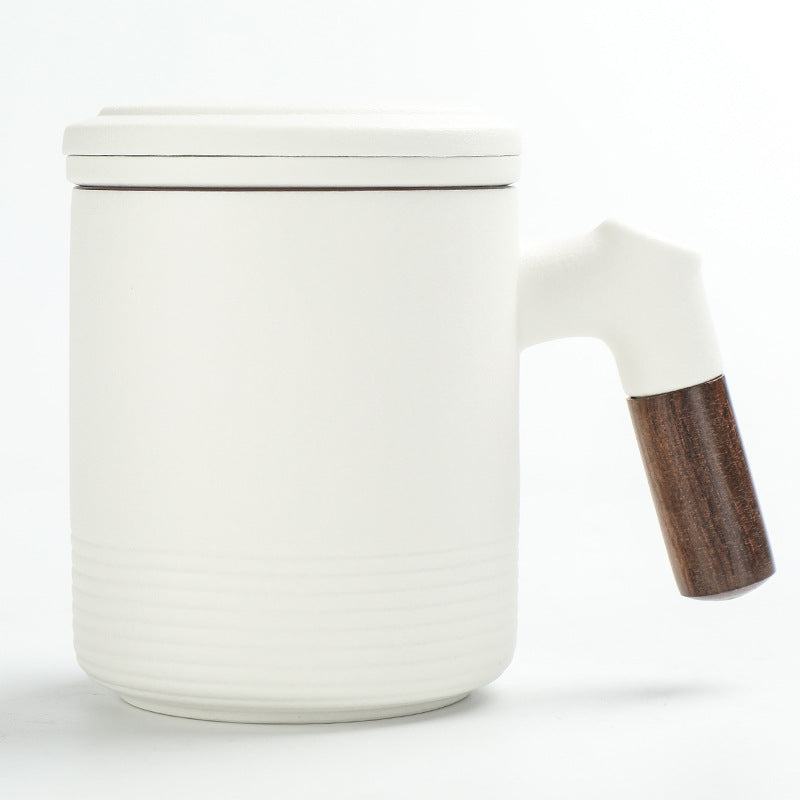 Ceramic tea cups with strainer wood handle, white