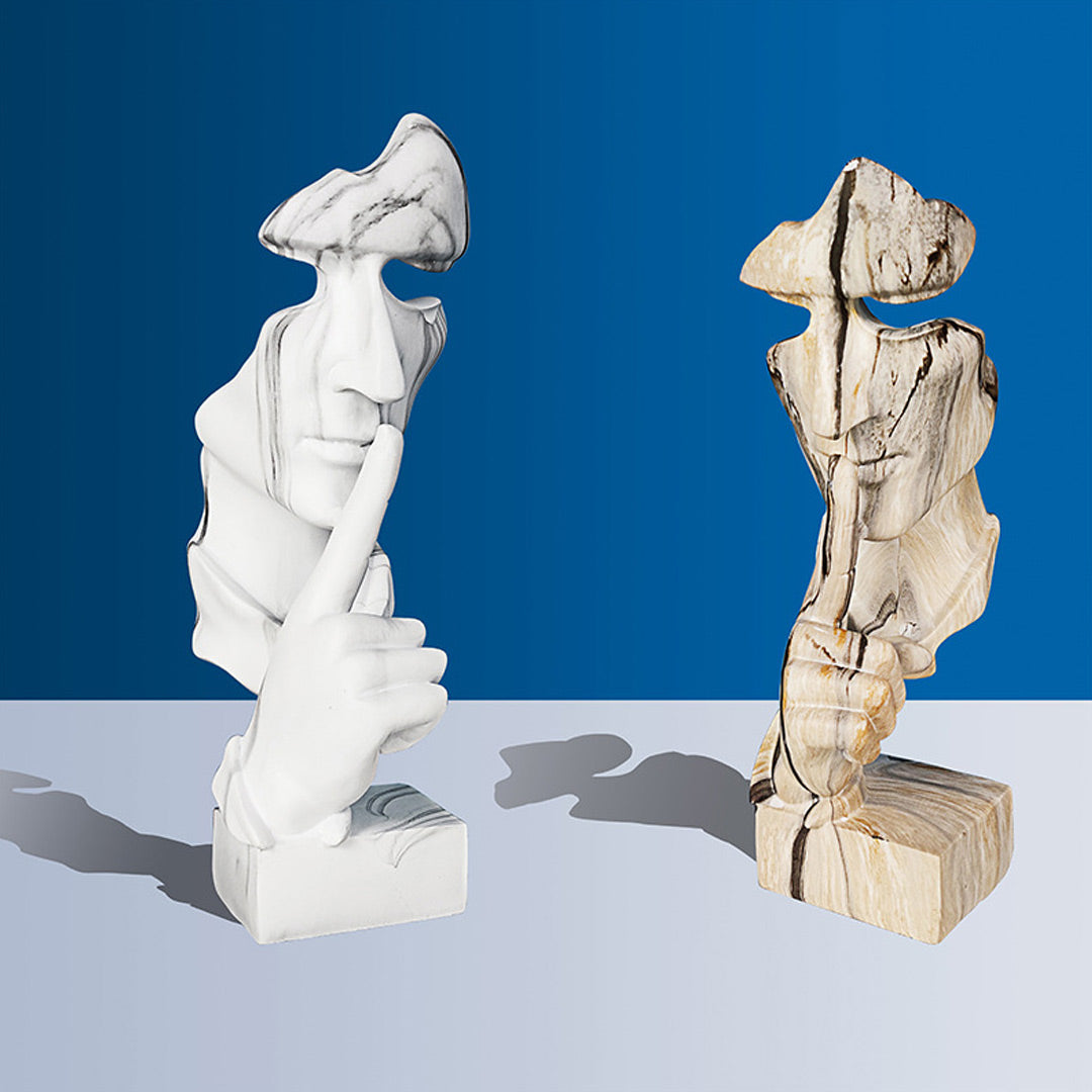 El silencio es estatuas de oro