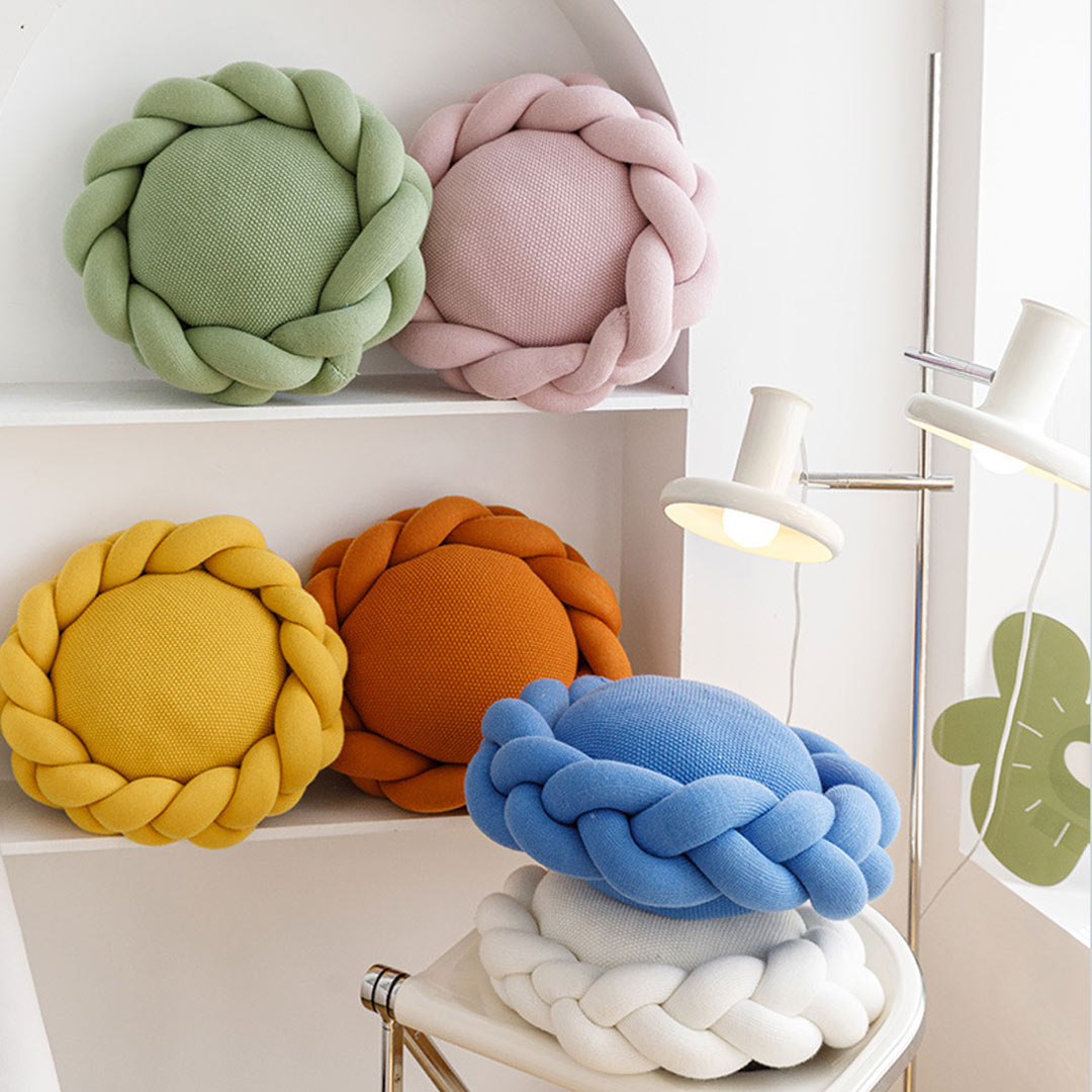 Cojines de punto hechos a mano con forma de flor