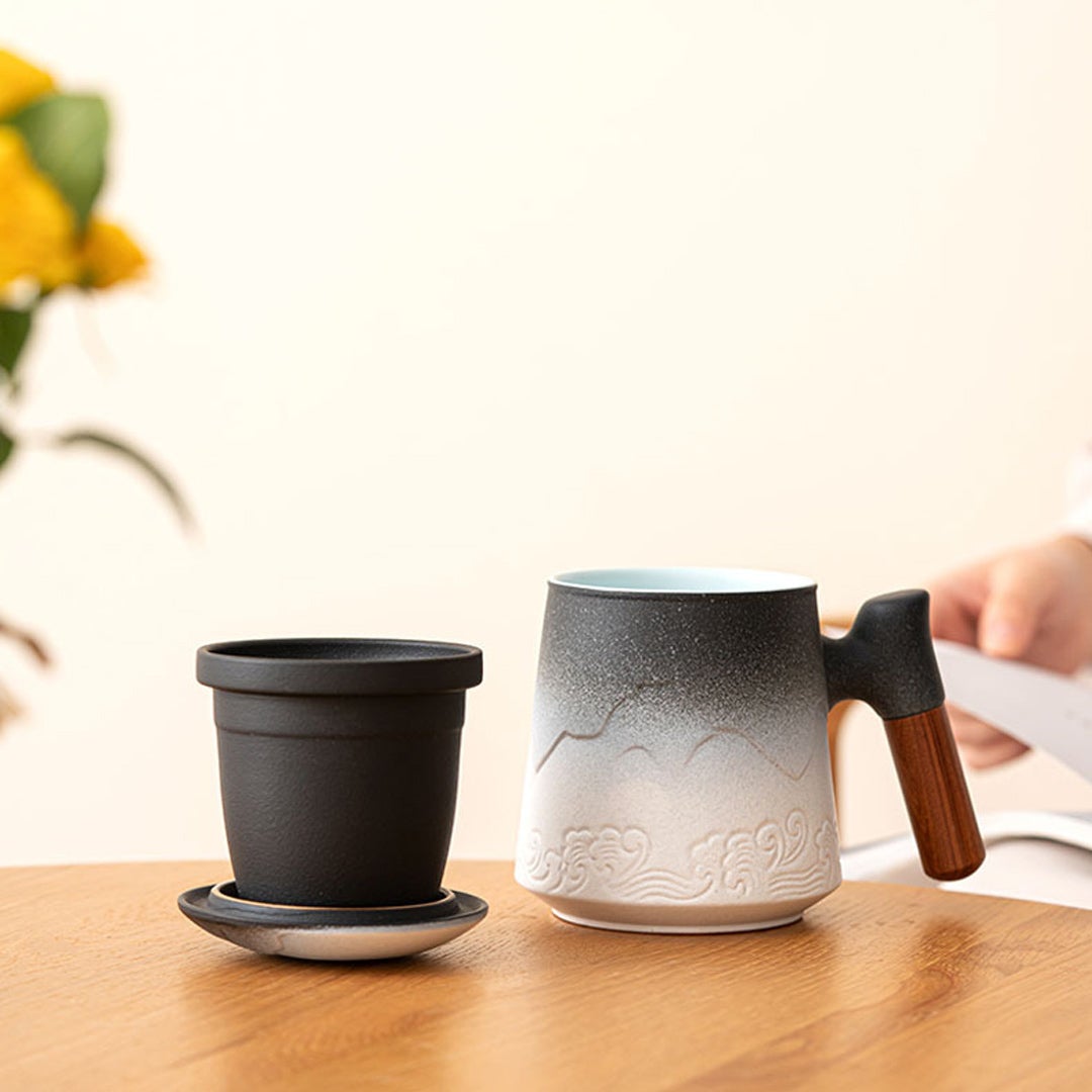 Tasse à thé en céramique avec infuseur
