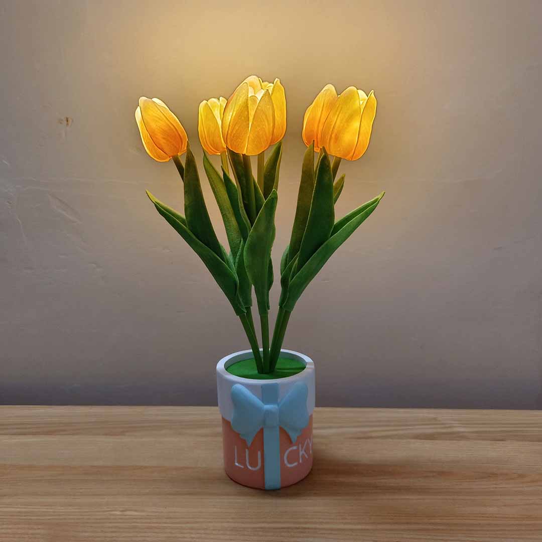 Lucky Tulip LED Lamp