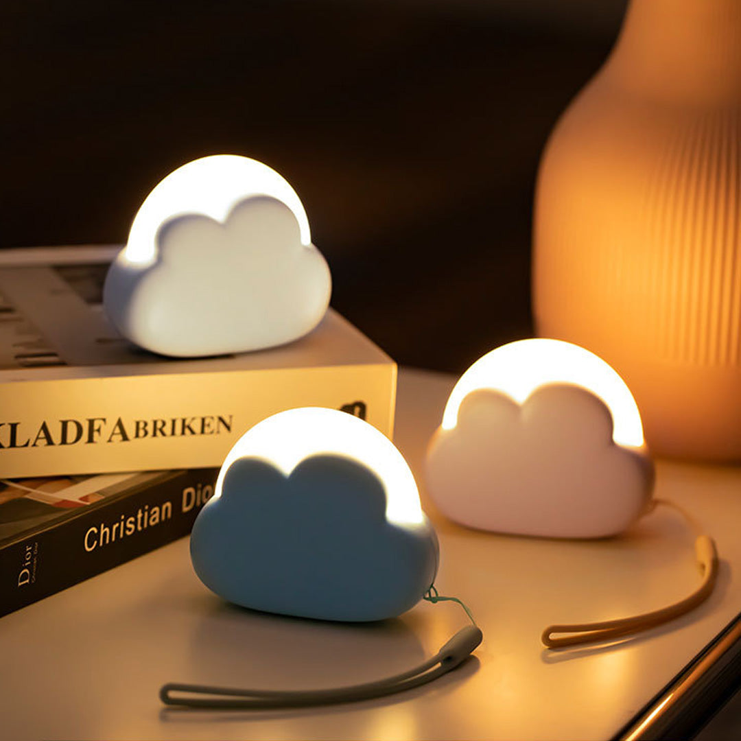 Linda luz de noche portátil con forma de nube
