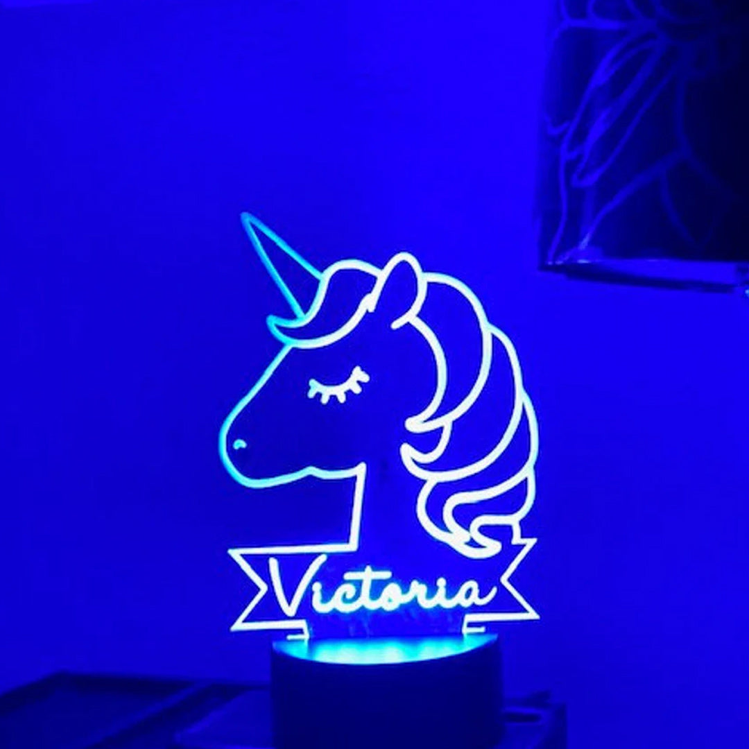 Luce notturna personalizzata con unicorno