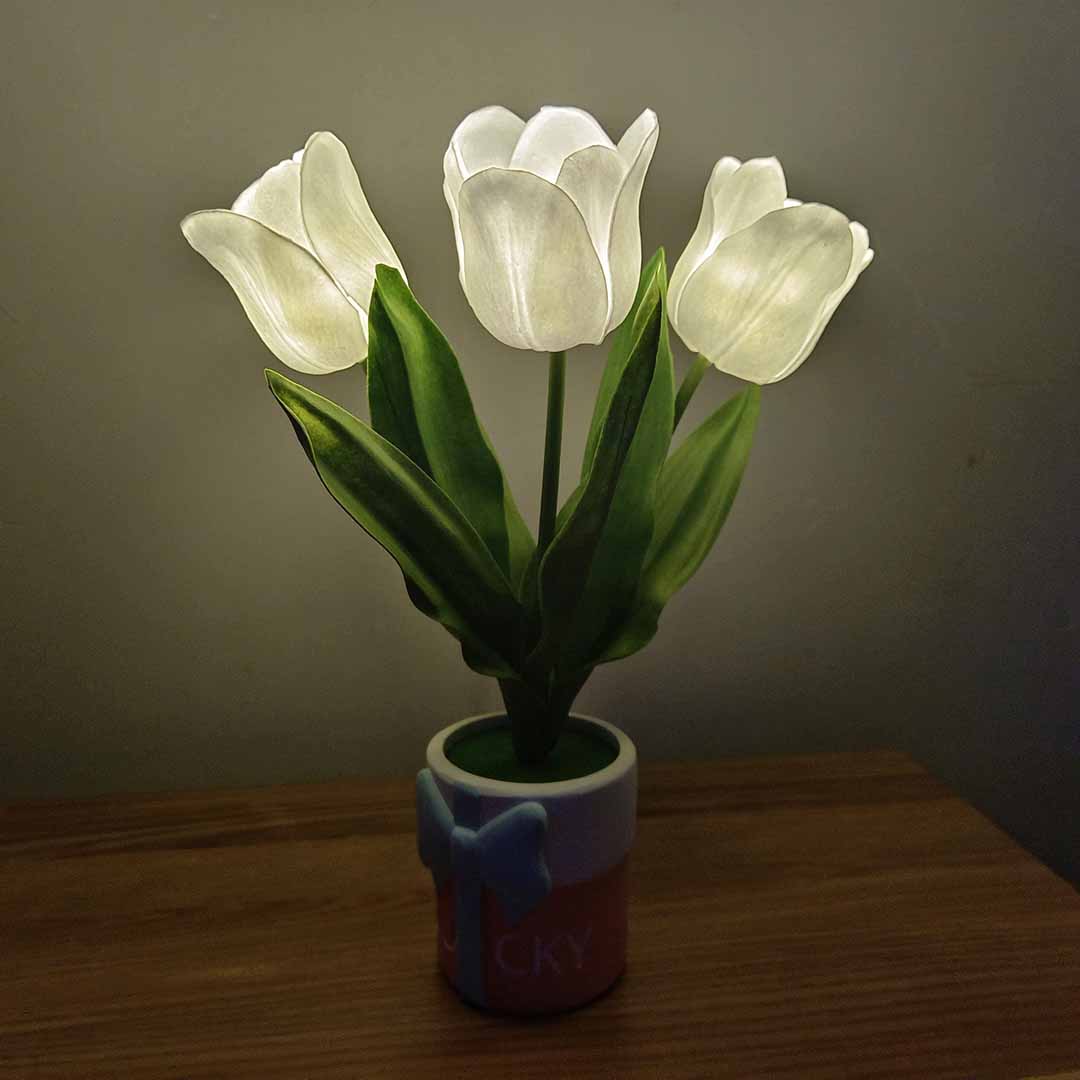 Lucky Tulip LED Lamp