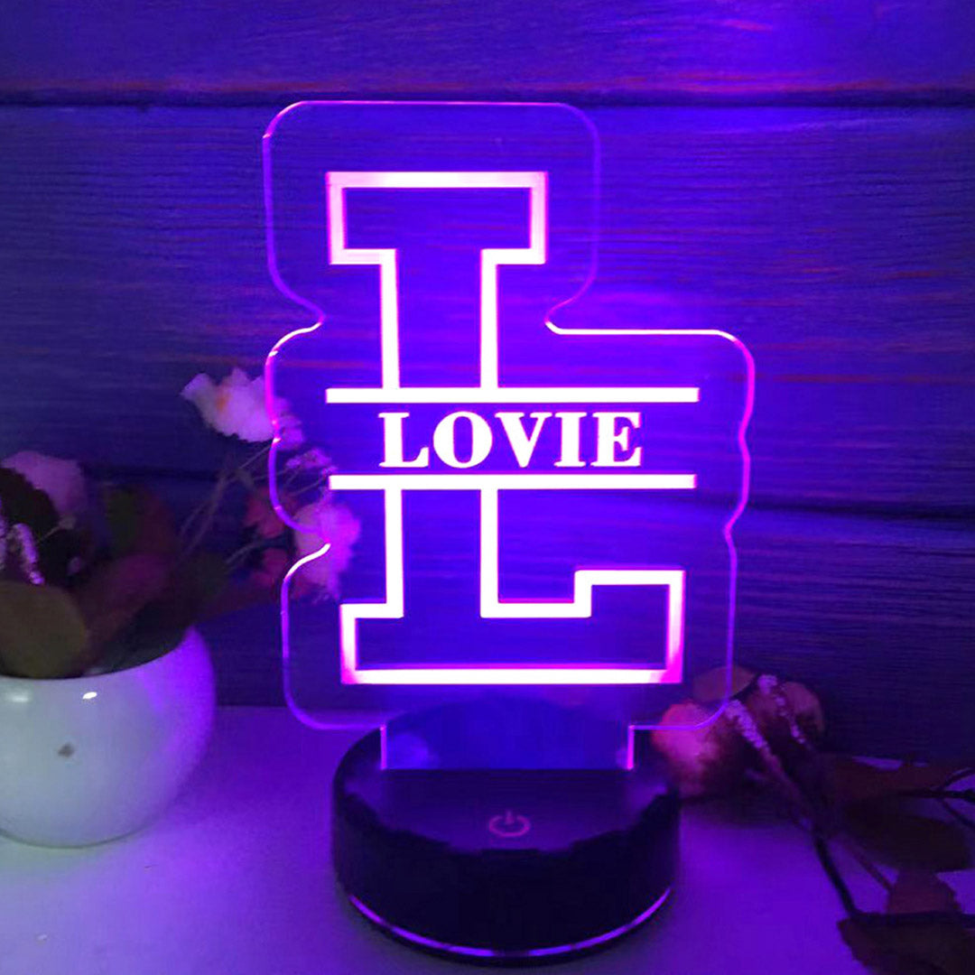 Luz de noche con letra de nombre personalizada