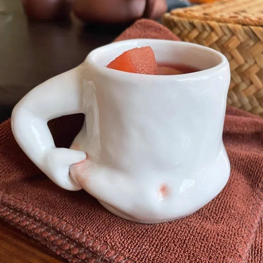 Taza de cerámica hecha a mano