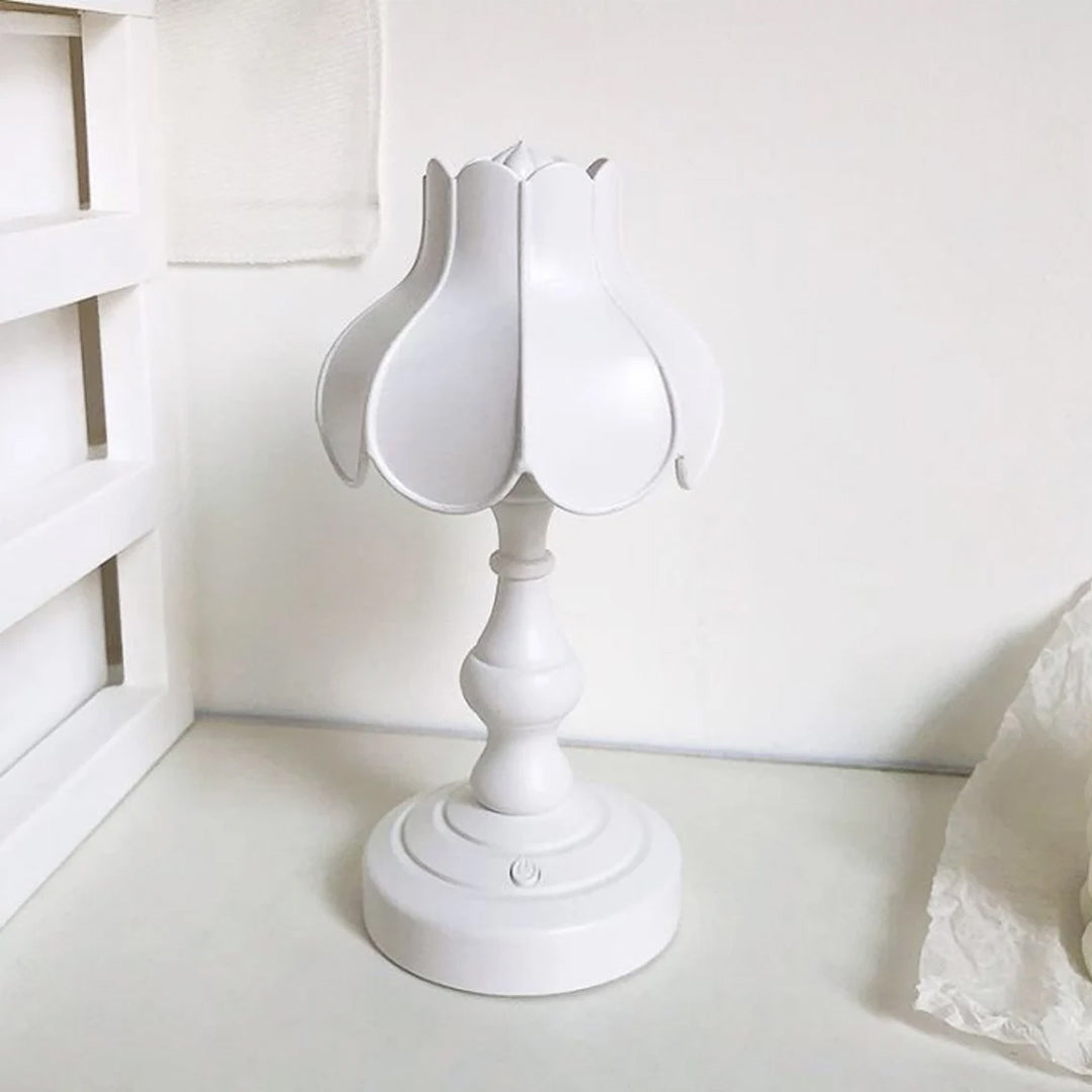 Linda lámpara de mesa vintage