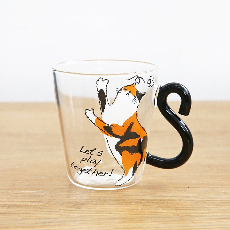 Tasse en verre avec anse queue de chat