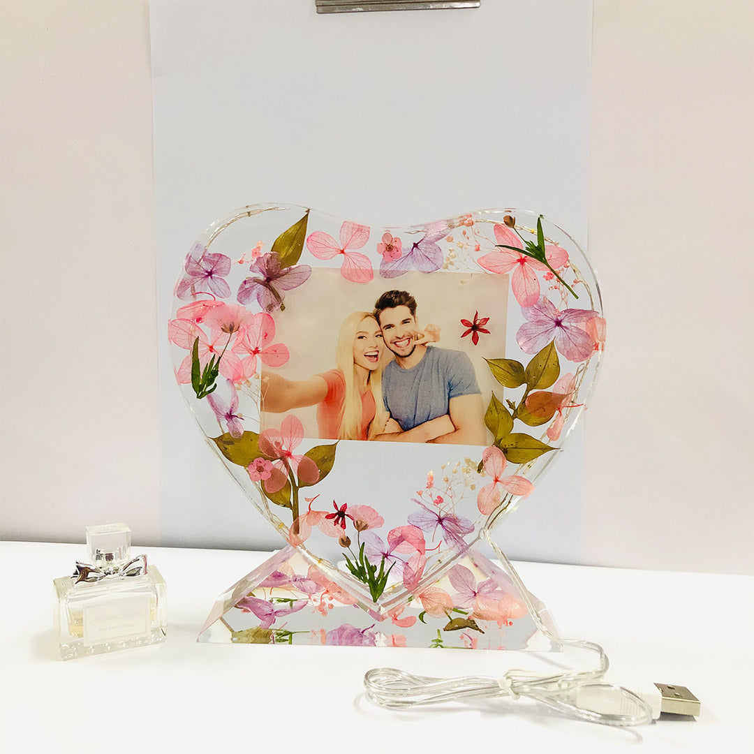 Heart Shape Flowers Photo Frame Light