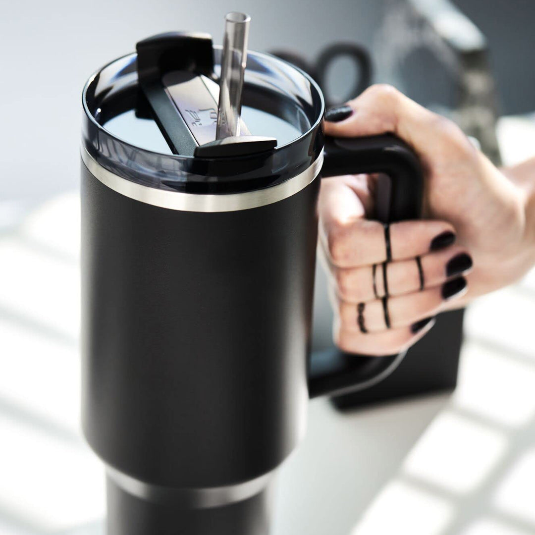 Stainless Steel Vacuum Insulated Tumbler with Lid and Straw