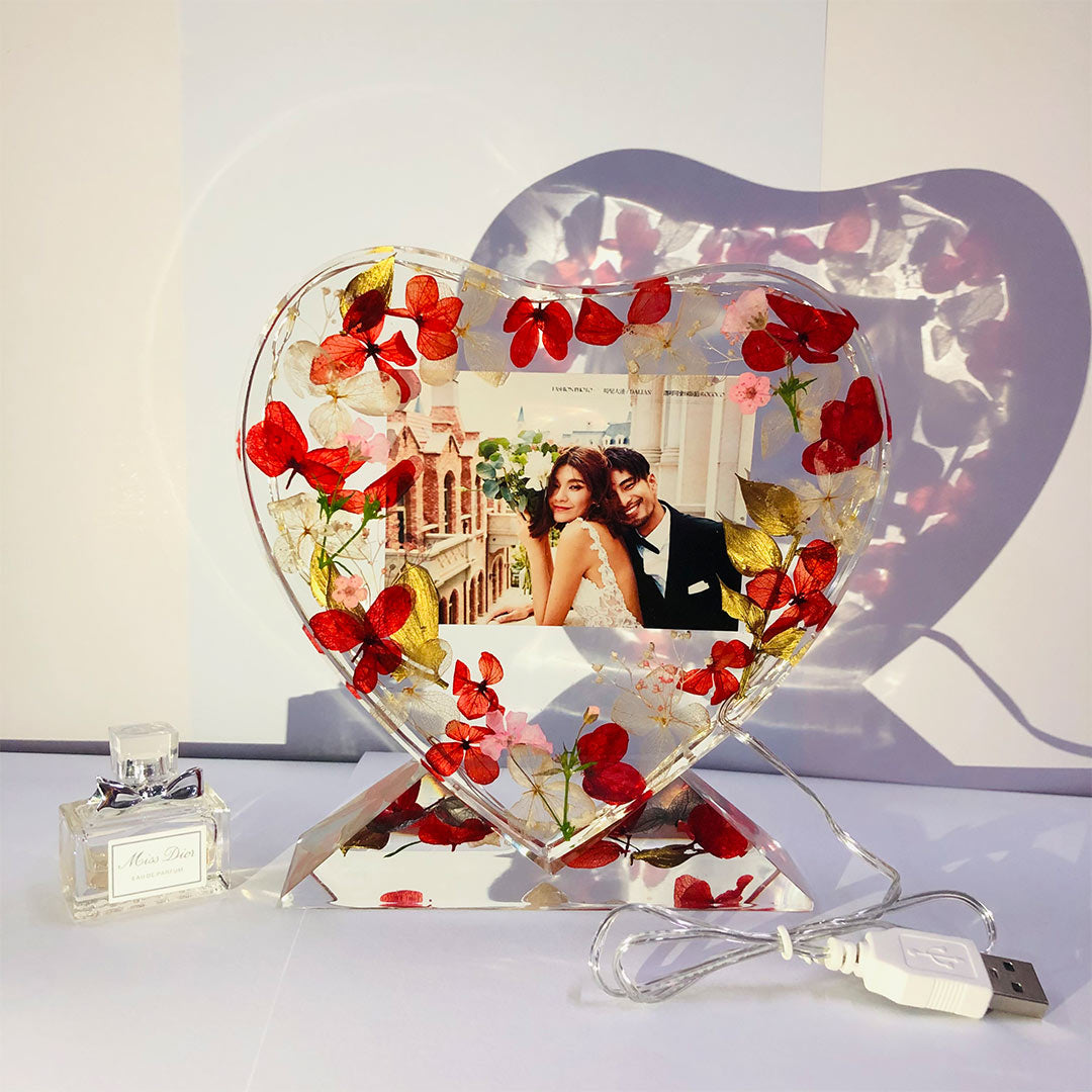 Lumière de cadre de photo de fleurs de forme de coeur