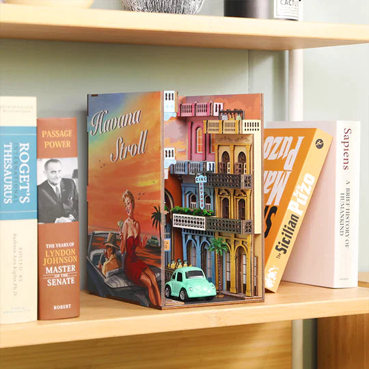 Havana Stroll Book Nook 3D Wooden Puzzle