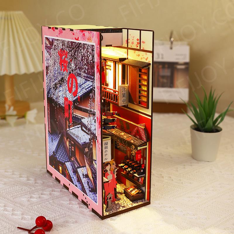 🌸Sakura Alley 3D DIY Book Nook Kit