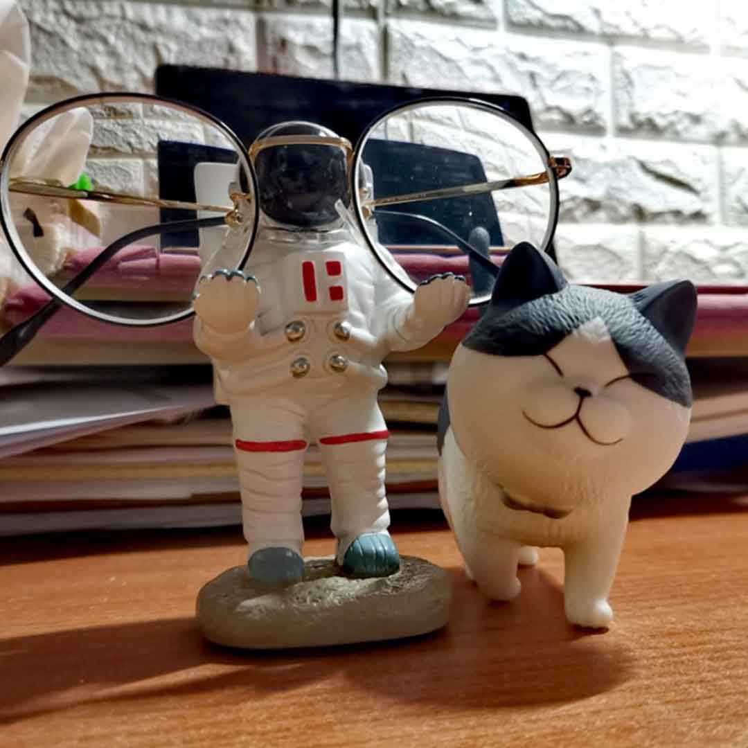 Astronauten-Brillenhalter