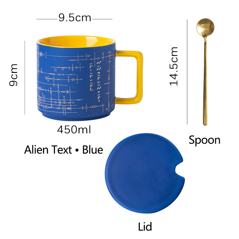 Taza de café de fórmula matemática con tapa y cuchara