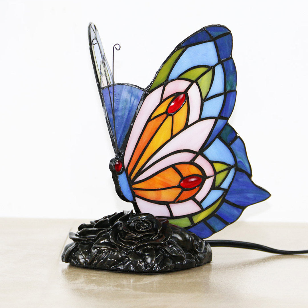 Lámpara de mesa con vitral Tiffany de mariposa