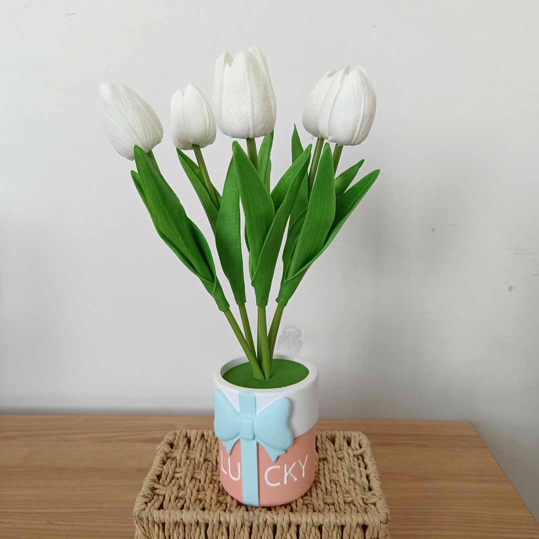 Lucky Tulip LED Lamp