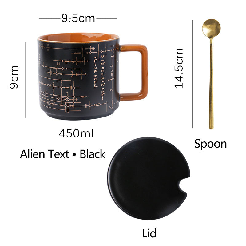 Taza de café de fórmula matemática con tapa y cuchara