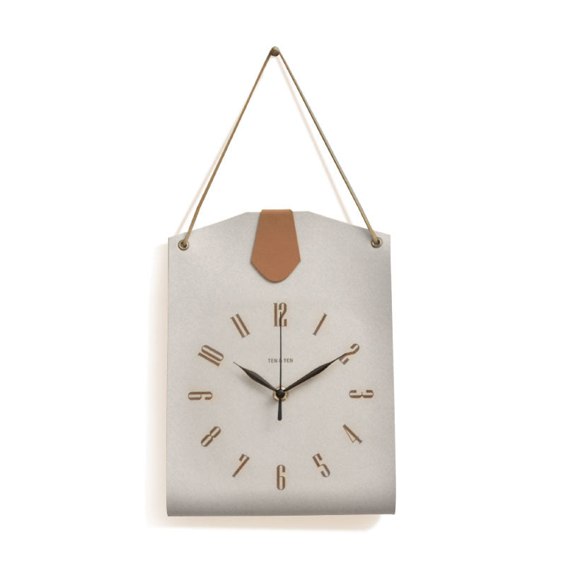 Horloge en forme de sac en cuir PU