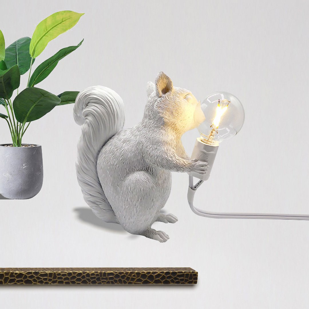 Creative Squirrel Lamp