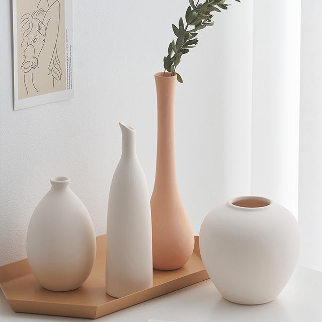 Vaso a tromba minimalista nordico