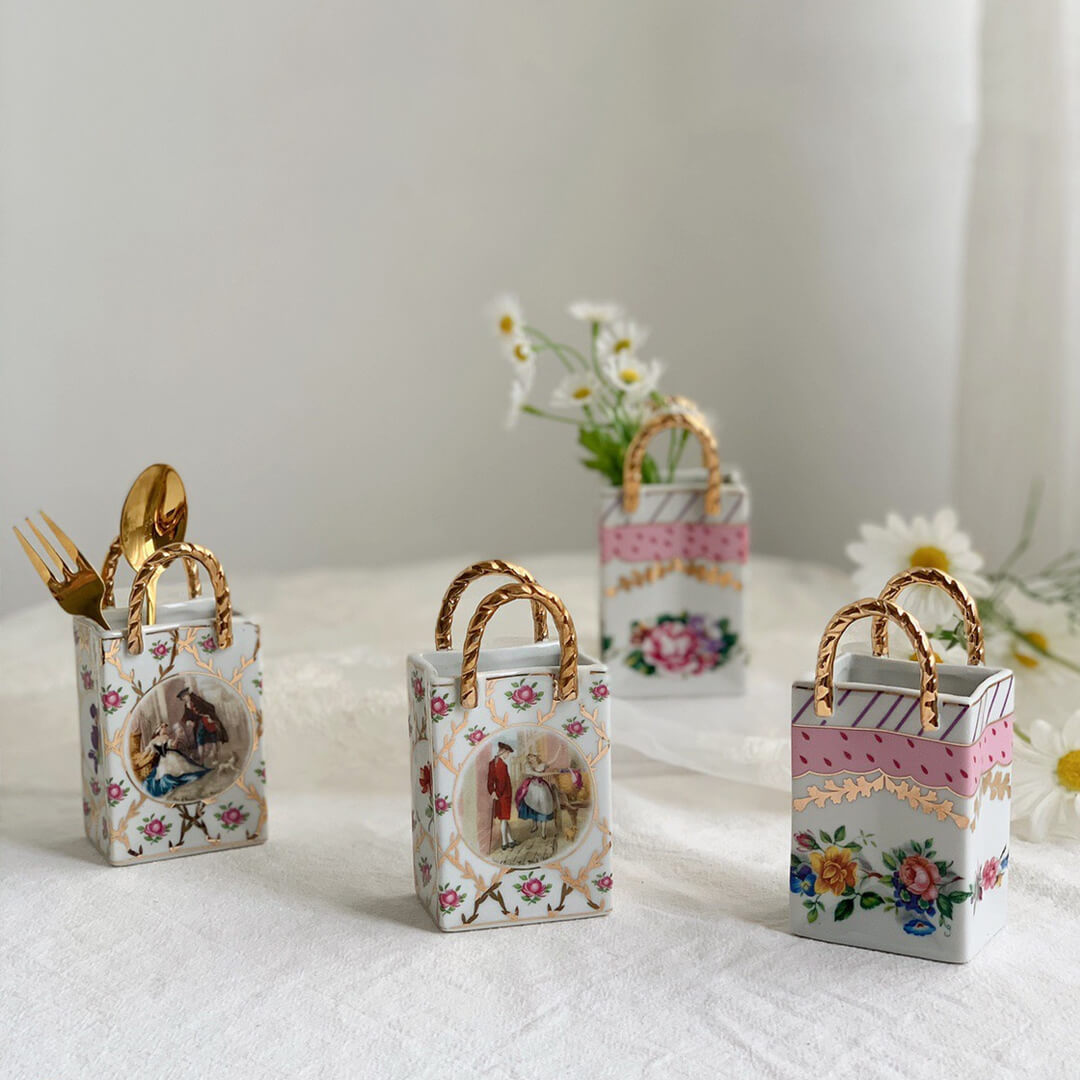 Florero retro con forma de bolsa pequeña