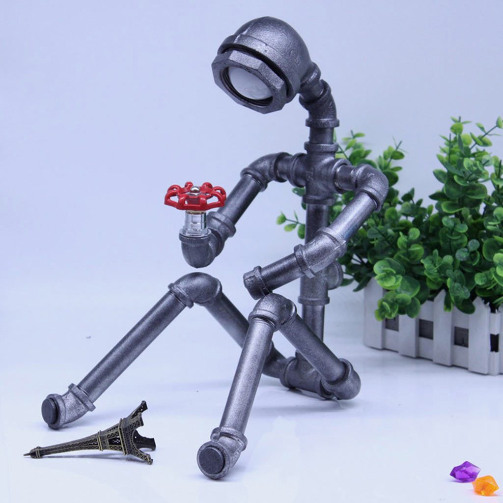 Roboter-Schreibtischlampe mit Steckdose