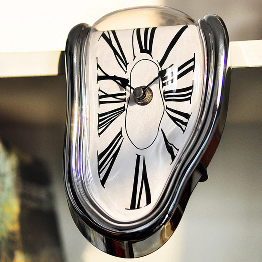 Verdrehte Uhr Schmelzende Uhr