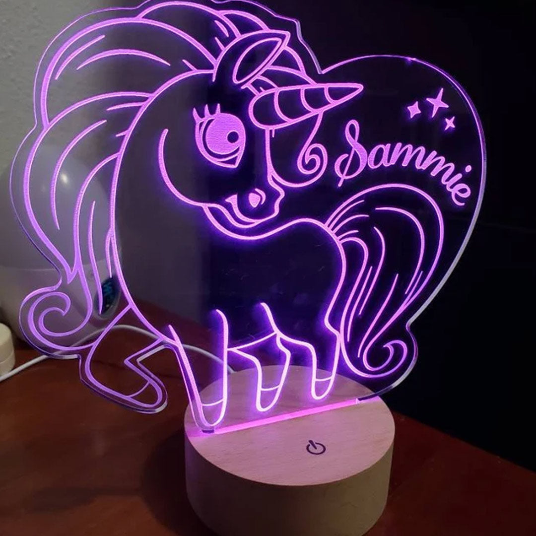 Luce notturna personalizzata con unicorno