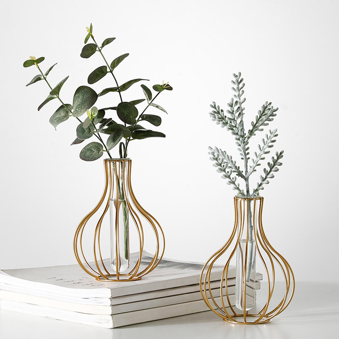 Vase en tube de verre décoratif en fil métallique