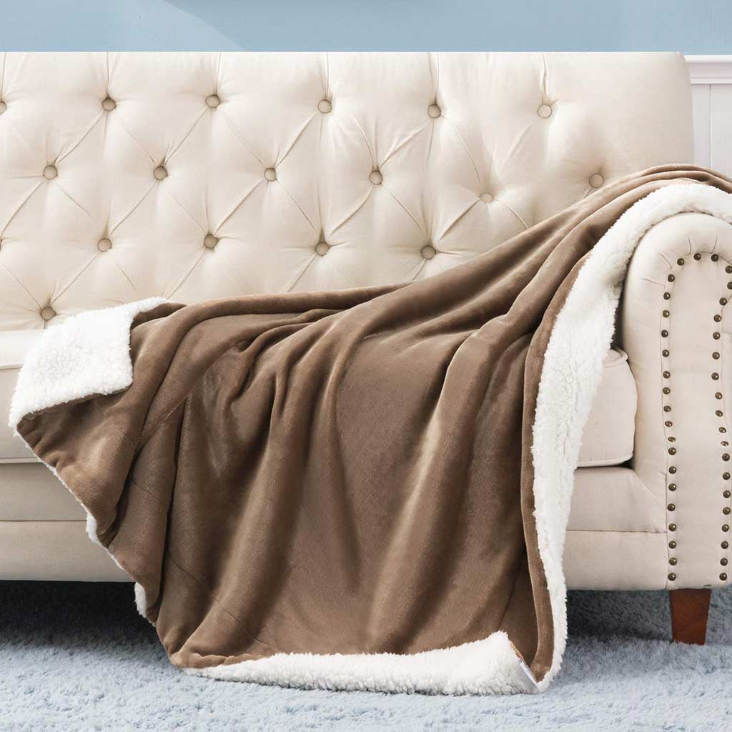 Solid Color Sherpa Fleece Blanket