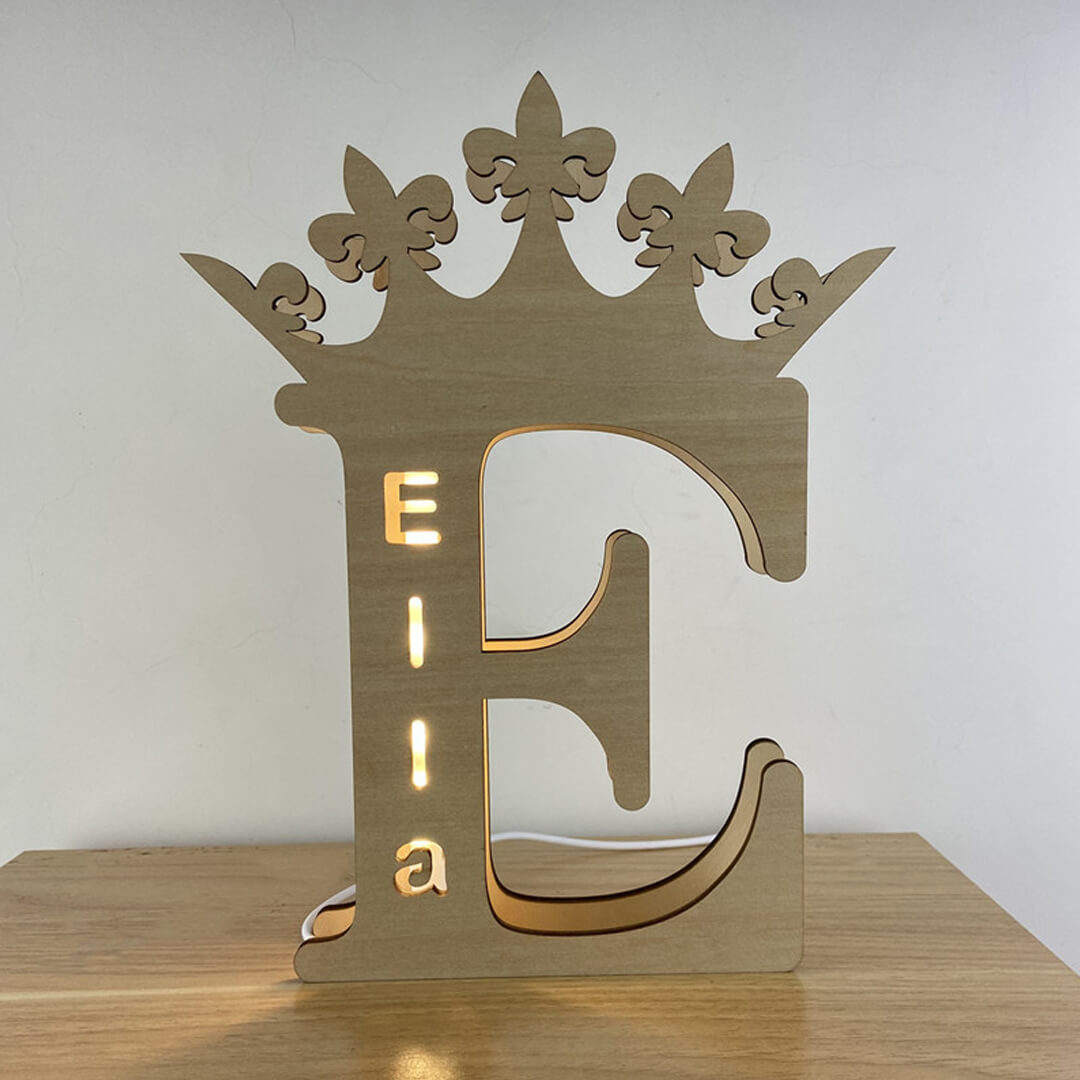 Lampada a LED in legno a forma di corona