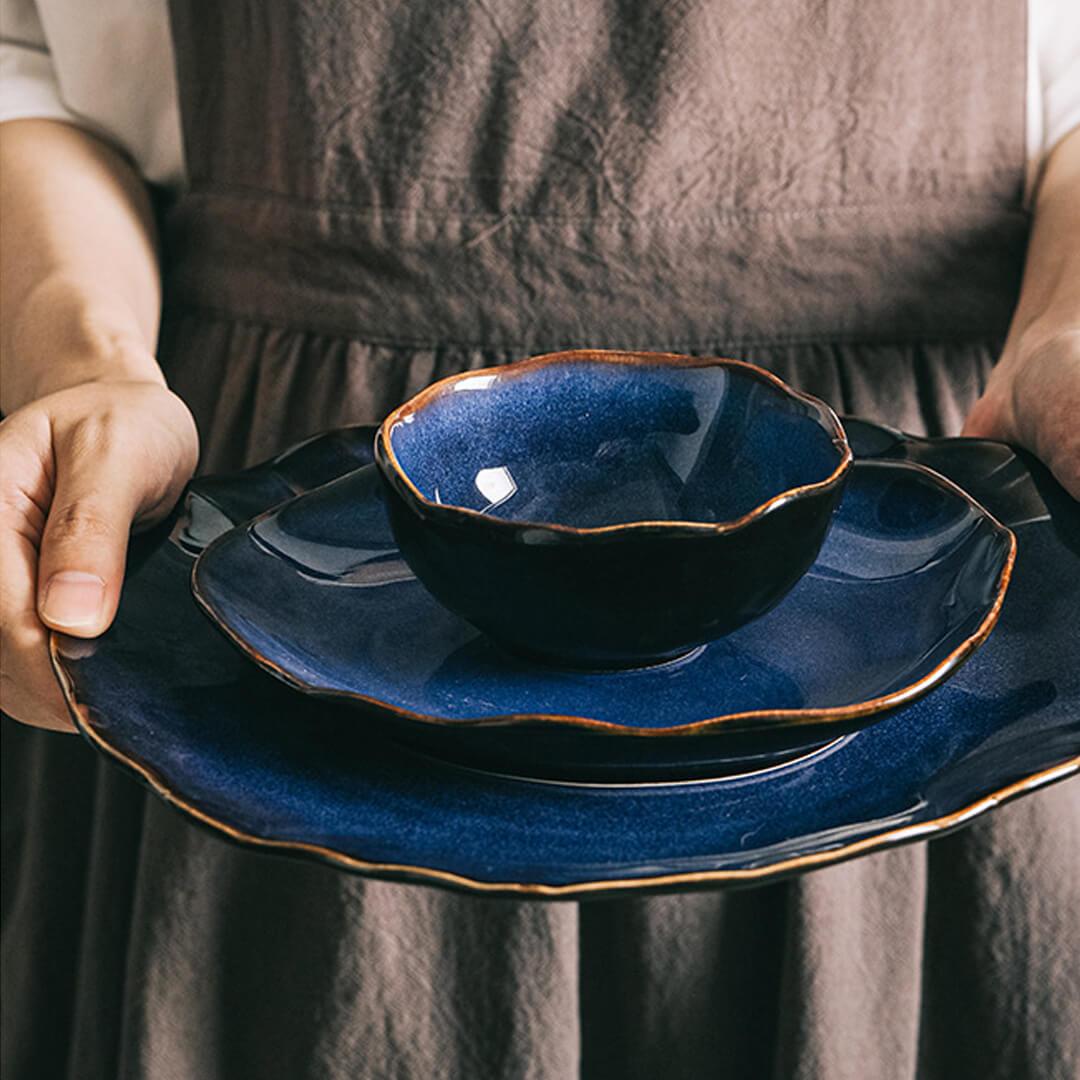 Assiette irrégulière en céramique