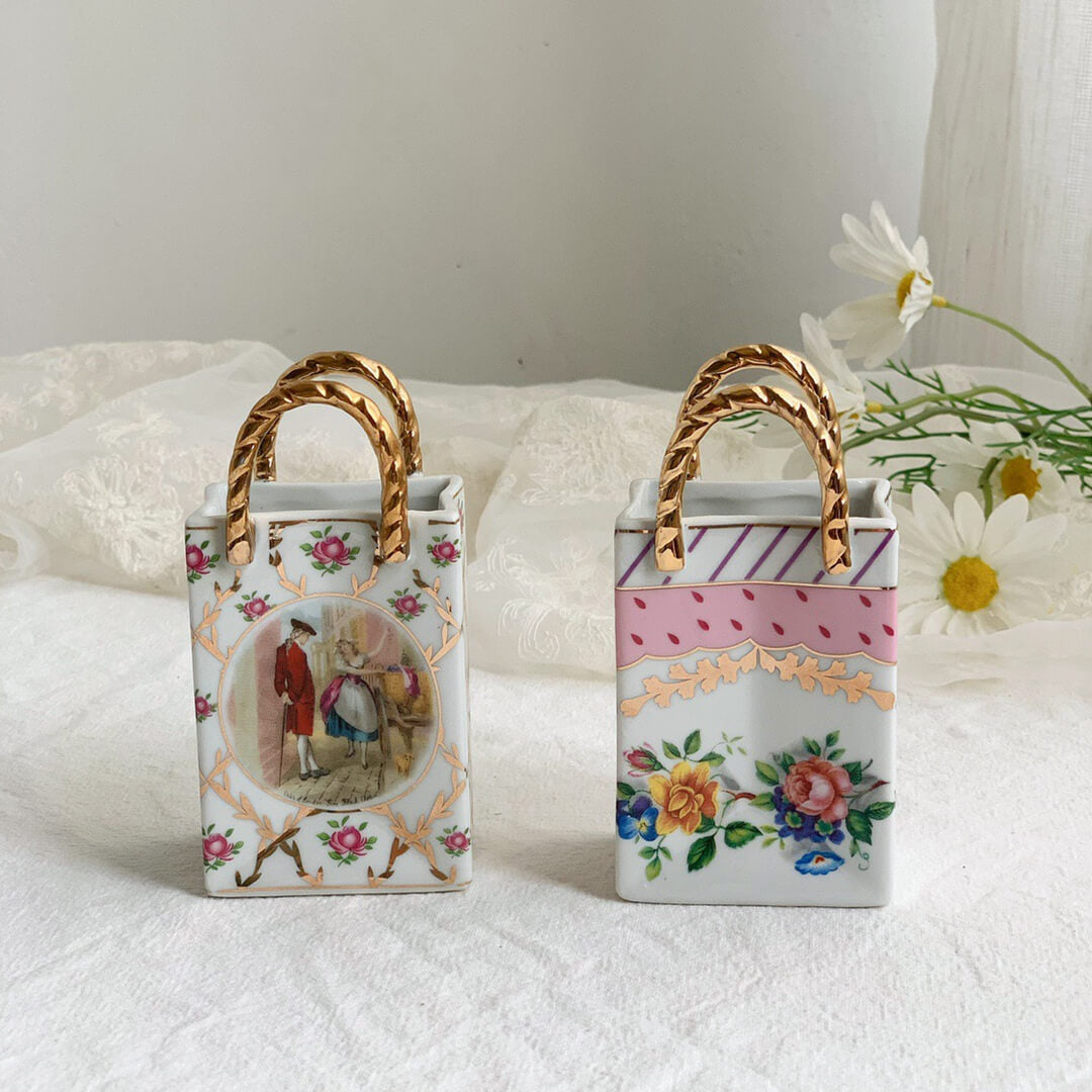 Florero retro con forma de bolsa pequeña