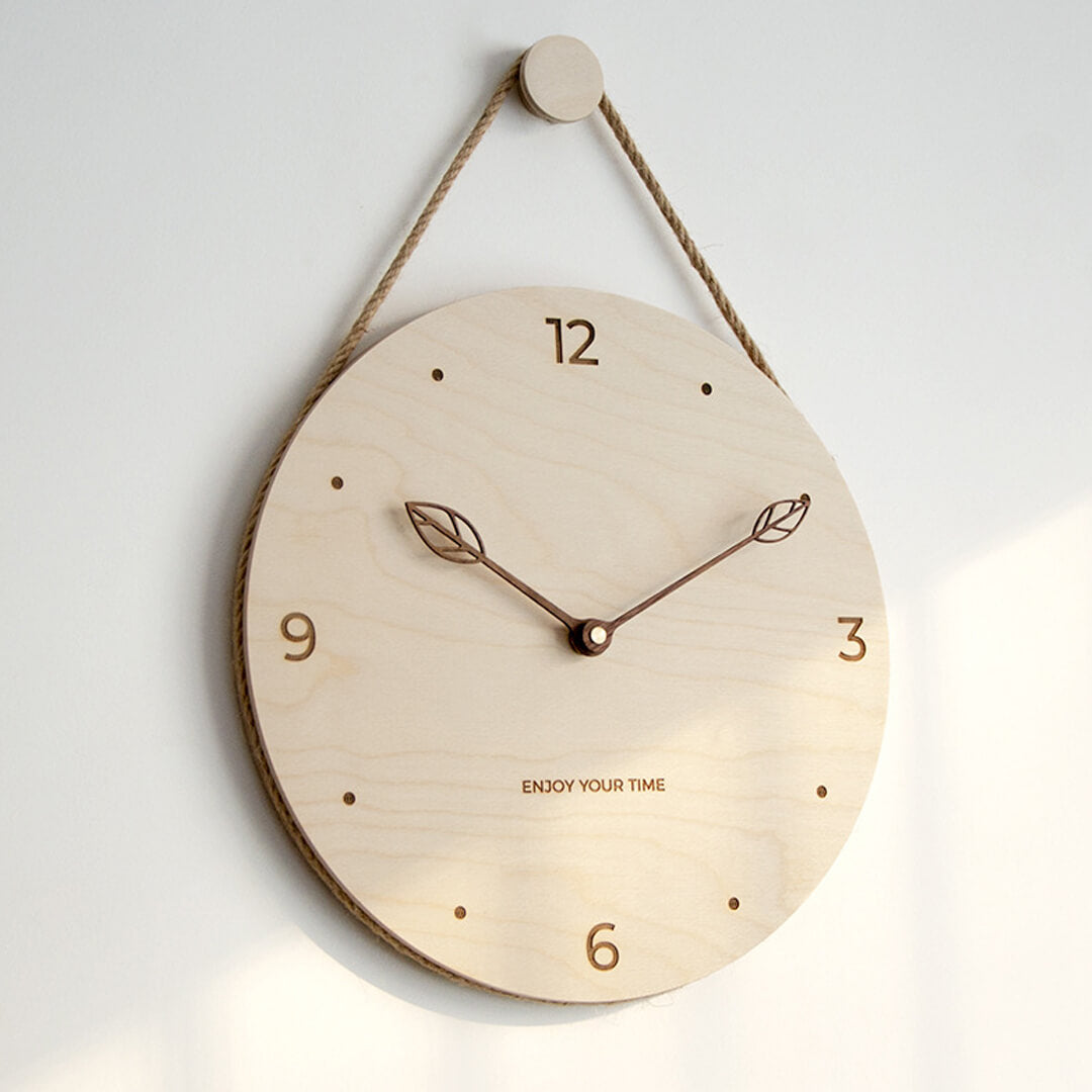Orologio da parete con corda da appendere in legno