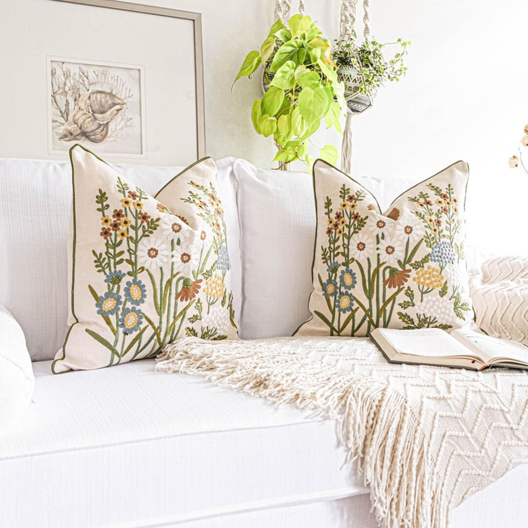Funda de almohada de lino con bordado floral