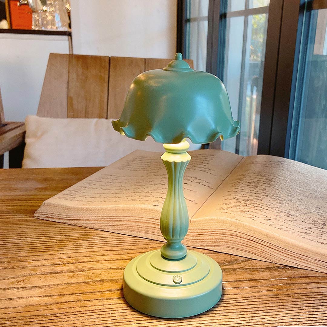 Linda lámpara de mesa vintage