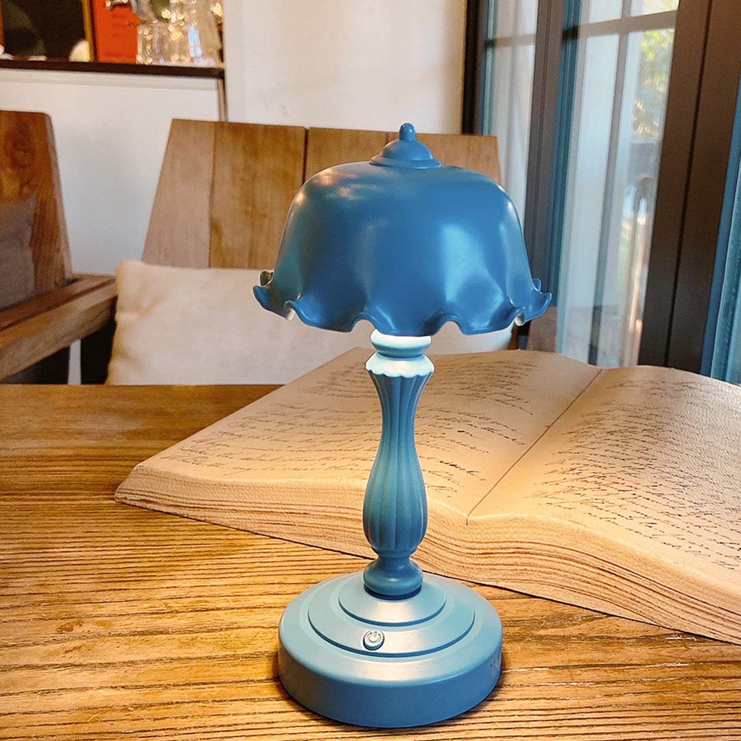 Linda lámpara de mesa vintage