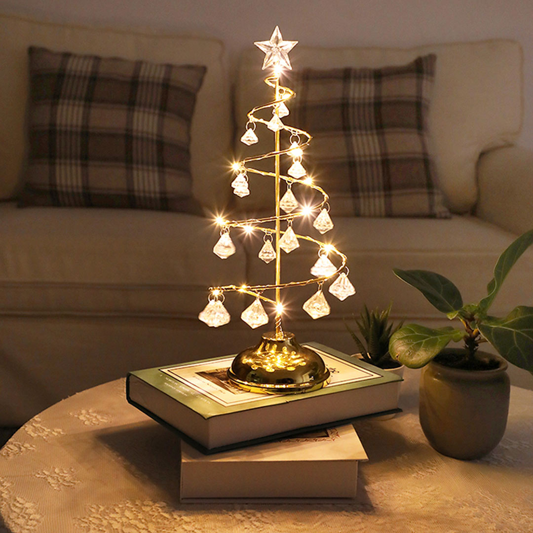 Lampada in cristallo a forma di albero di Natale