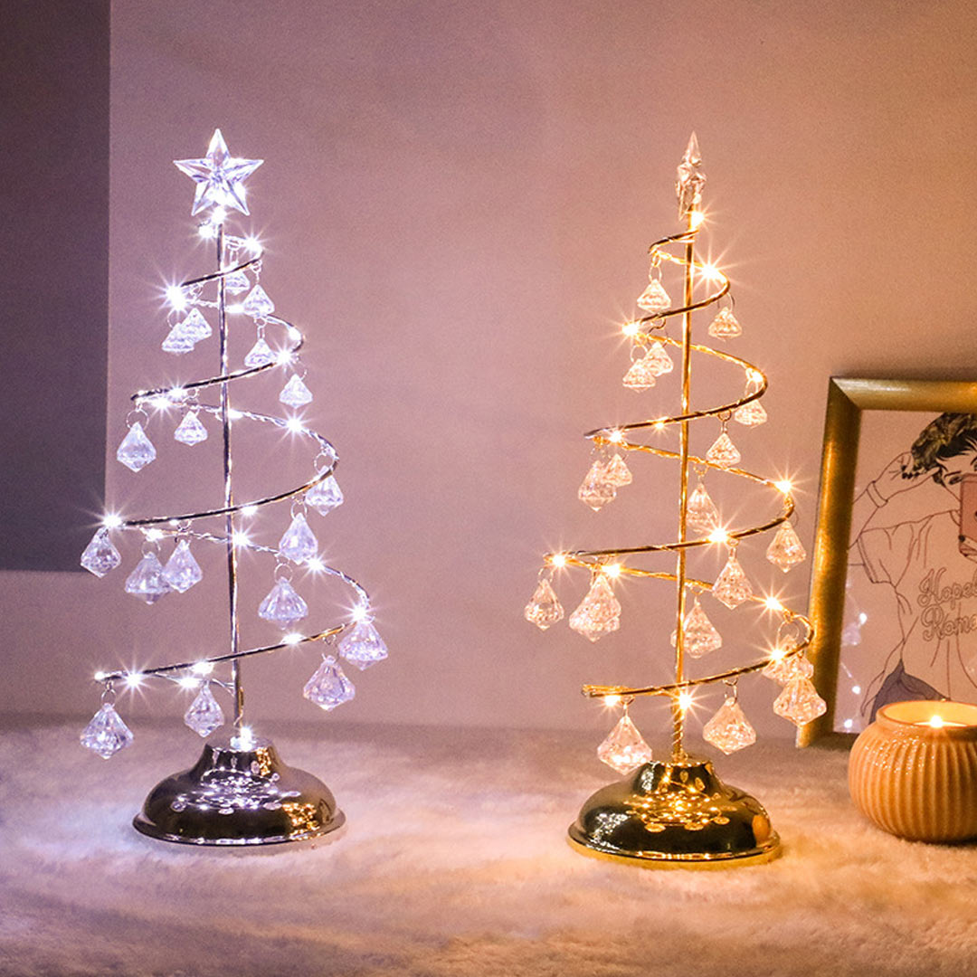 Lampada in cristallo a forma di albero di Natale