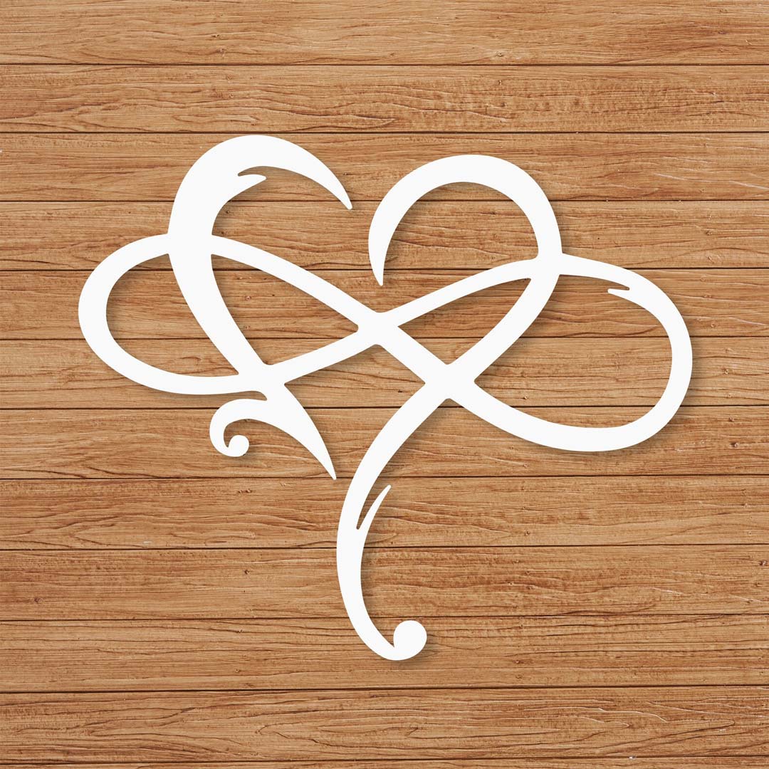 Decoración de pared de acero con corazón infinito