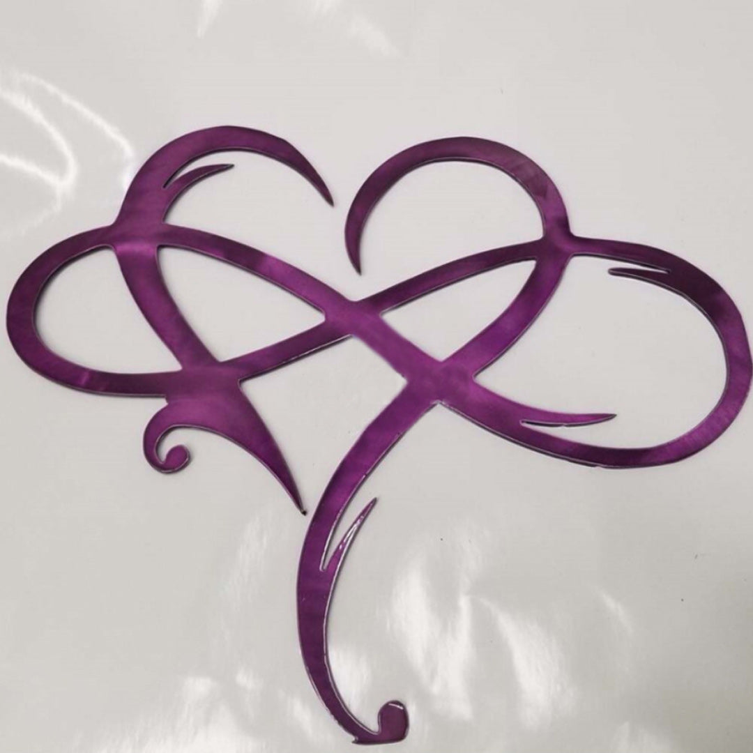 Decoración de pared de acero con corazón infinito