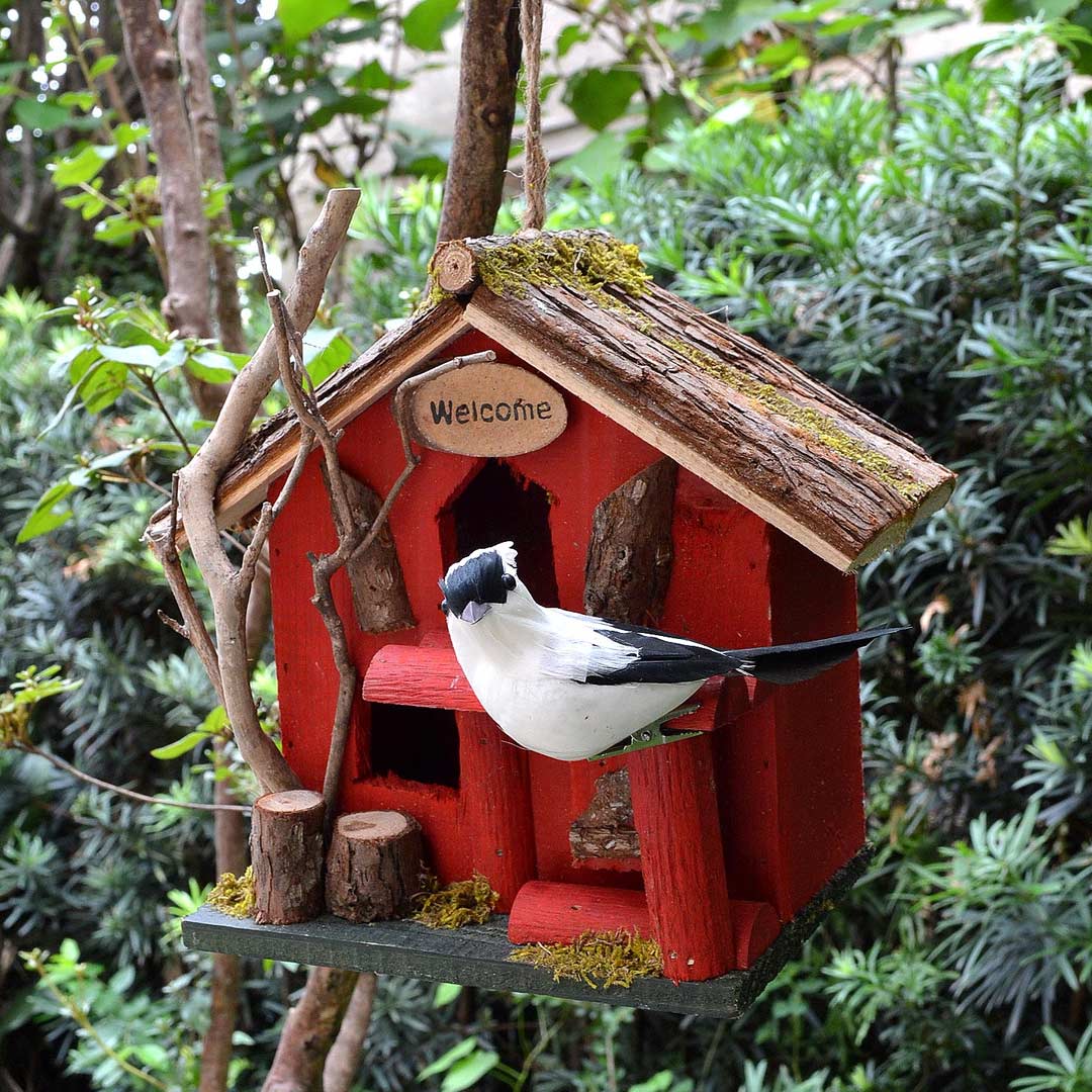 Nichoir en bois fait à la main