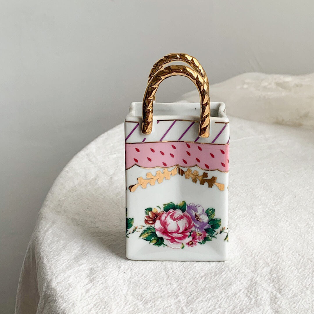 Florero retro con forma de bolsa pequeña