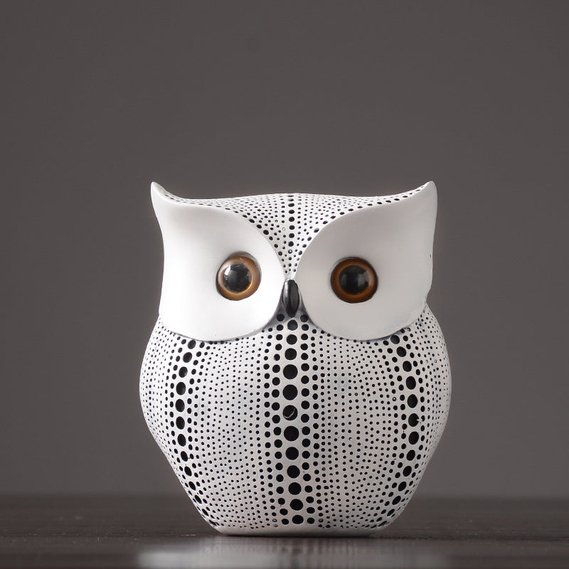Dots Owl Resin Statuen