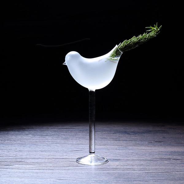 Copa de cóctel en forma de pájaro