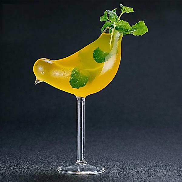 Copa de cóctel en forma de pájaro