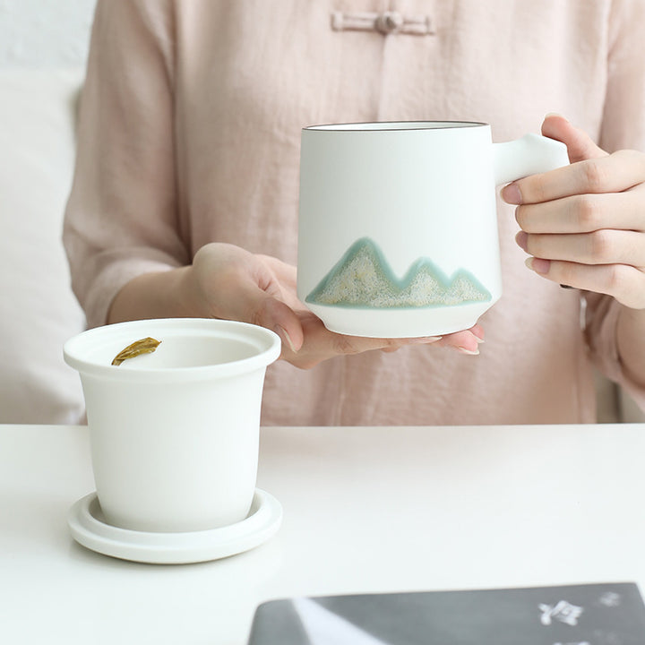 Ceramic tea cups with strainer wood handle, white